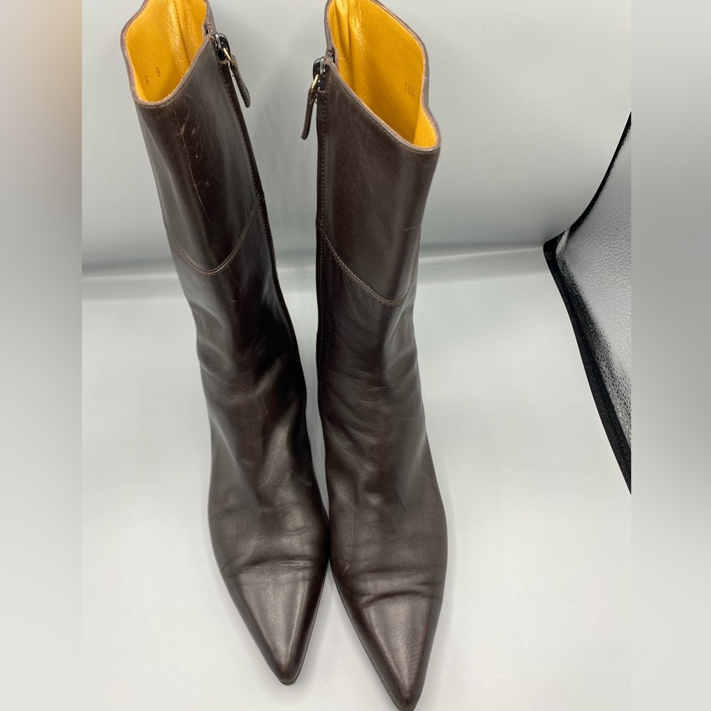 Vintage Gucci leather boots good condition  this are beautiful boots.